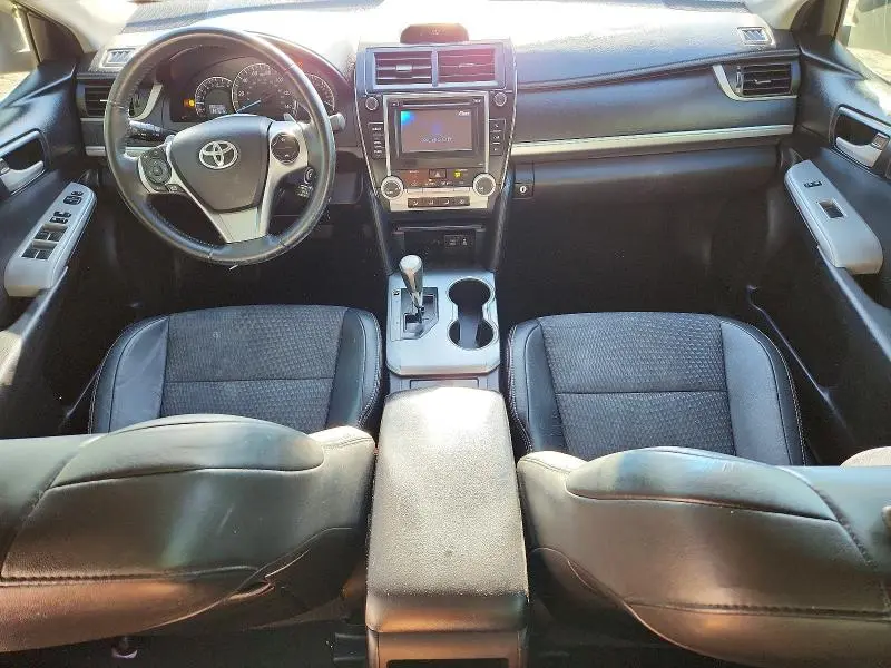 2014 TOYOTA CAMRY SE  