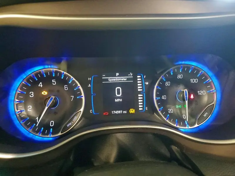 2021 CHRYSLER VOYAGER LXI  