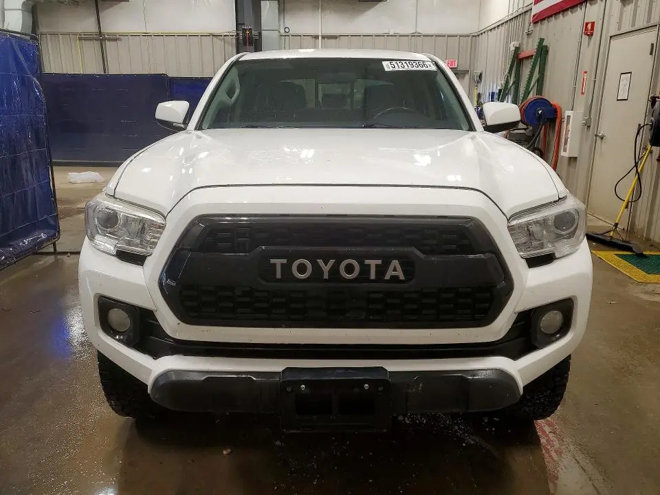 2017 TOYOTA TACOMA SR V6  
