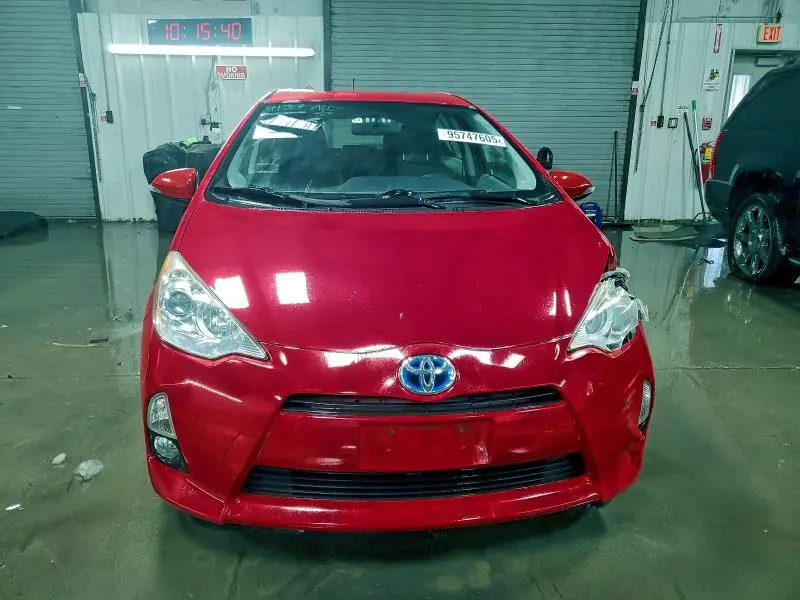 2013 TOYOTA PRIUS C   