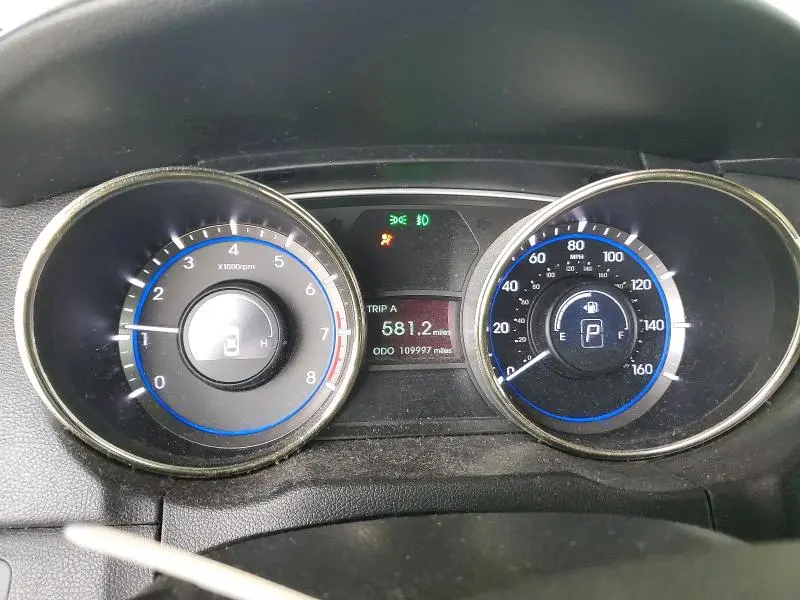 2012 HYUNDAI SONATA SE  