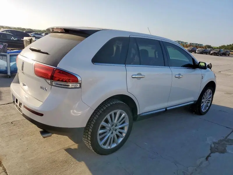 2011 LINCOLN MKX   