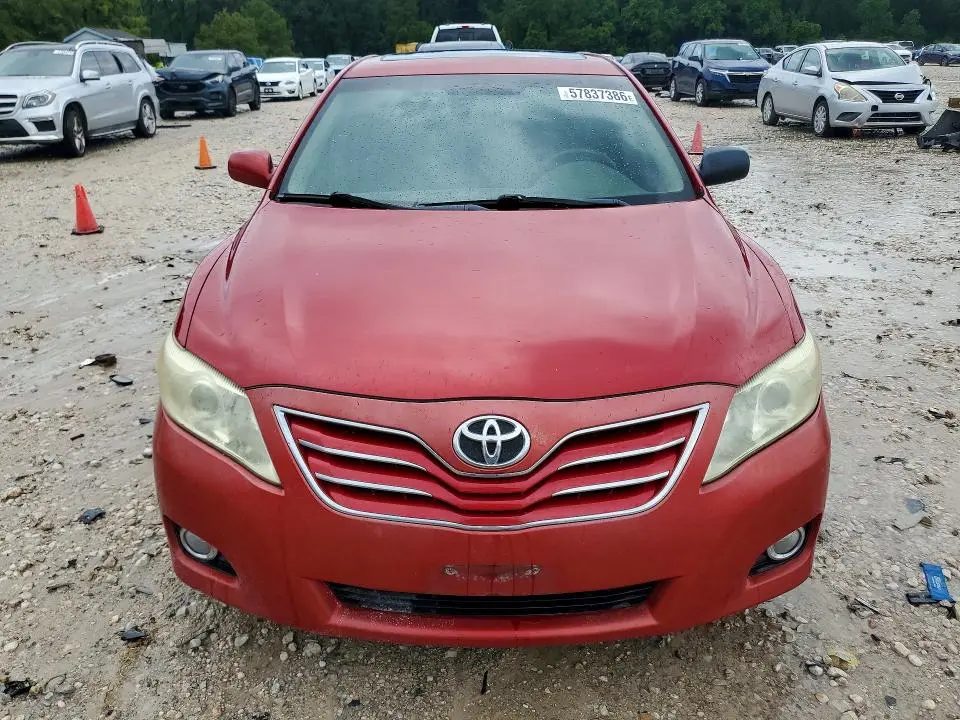 2010 TOYOTA CAMRY XLE V6  