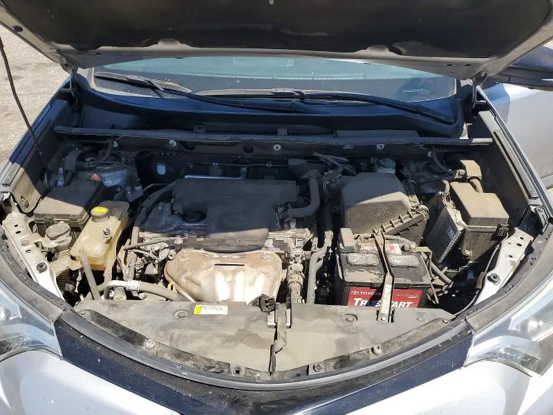 2016 TOYOTA RAV4 SE  