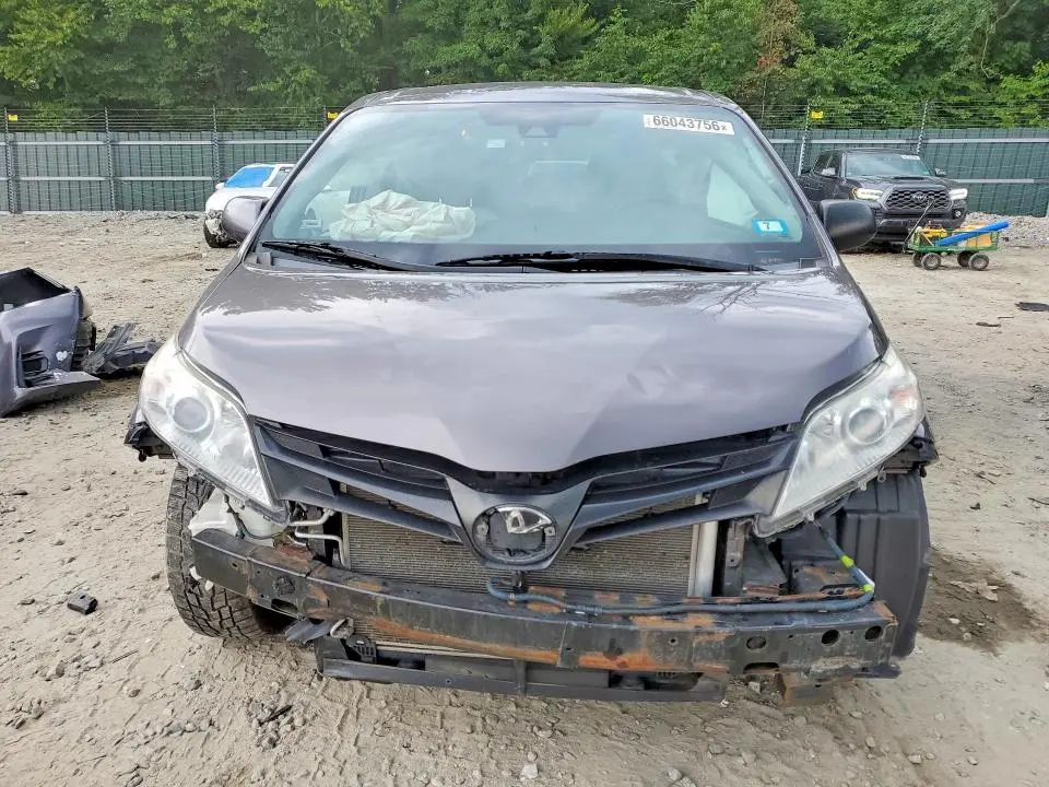2019 TOYOTA SIENNA L 7-PASSENGER  
