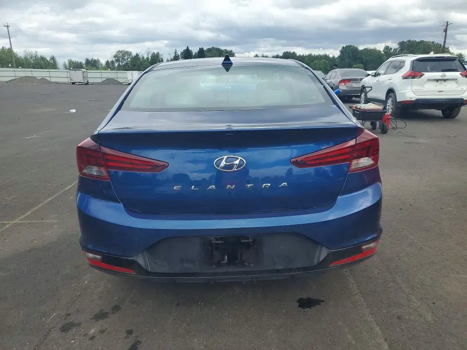 2020 HYUNDAI ELANTRA SEL  