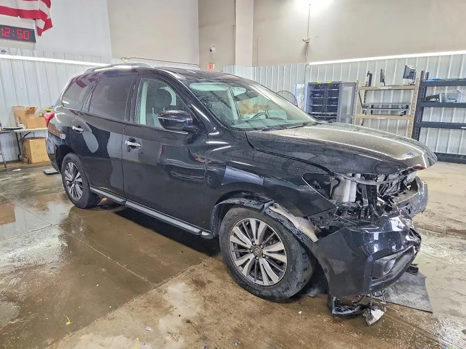 2019 NISSAN PATHFINDER SV  