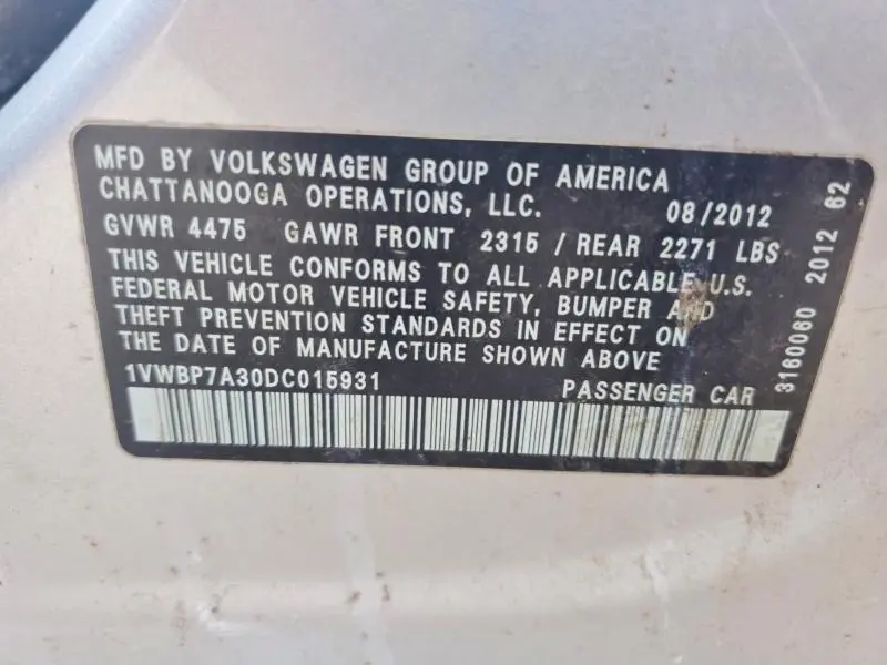 2013 VOLKSWAGEN PASSAT SE  