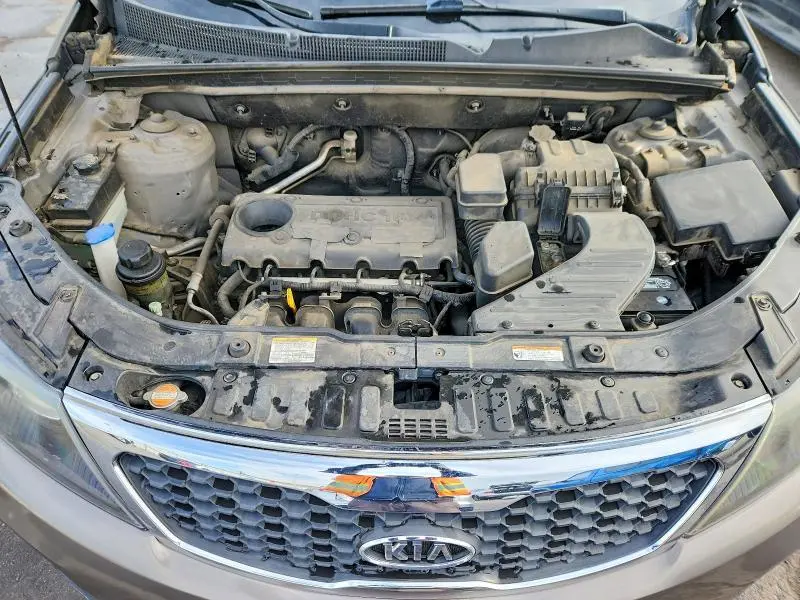 2011 KIA SORENTO LX  