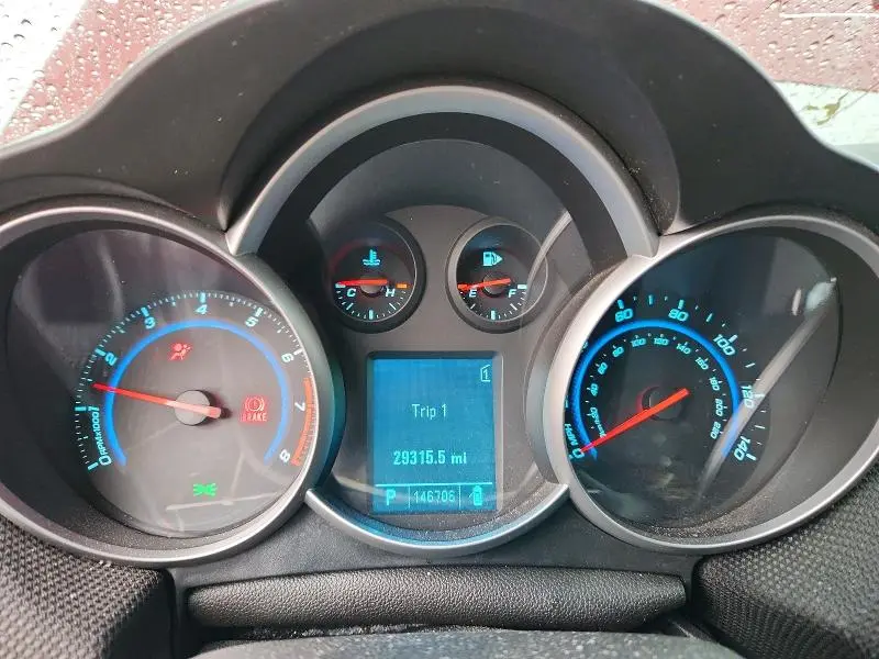 2011 CHEVROLET CRUZE LT  