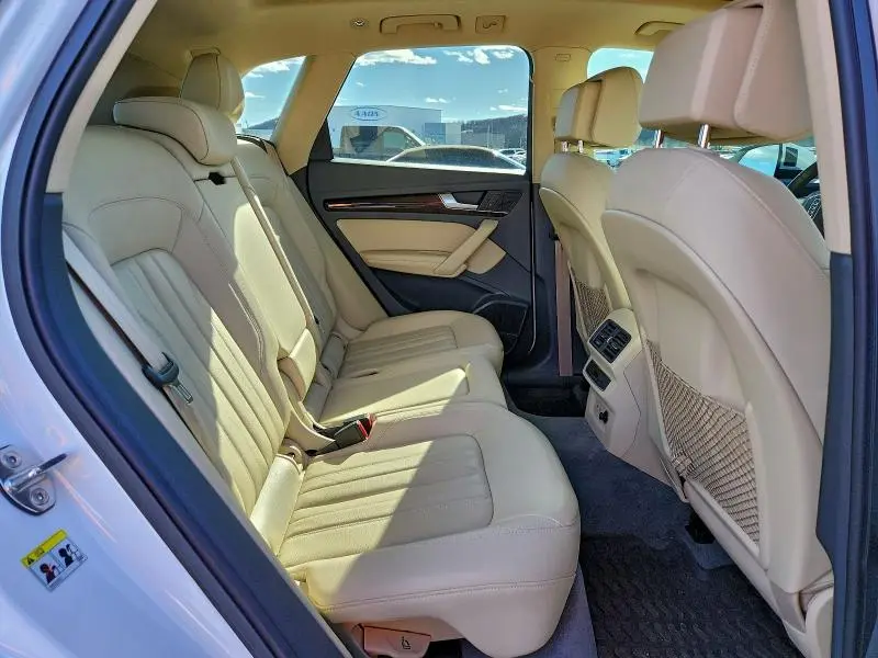 2020 AUDI Q5 PREMIUM PLUS  