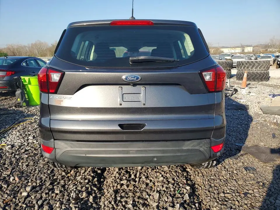 2019 FORD ESCAPE S  