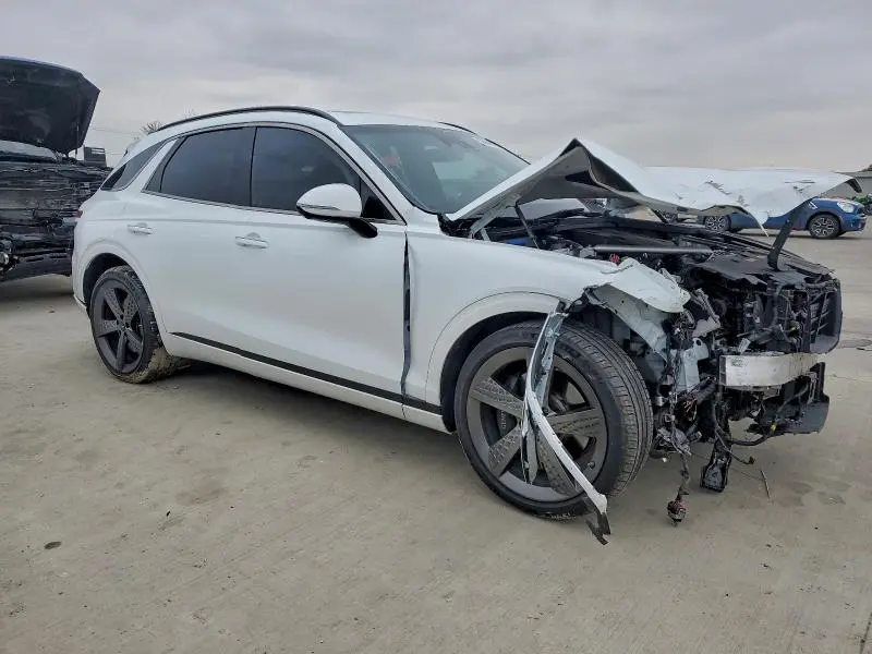 2025 GENESIS GV70 BASE  