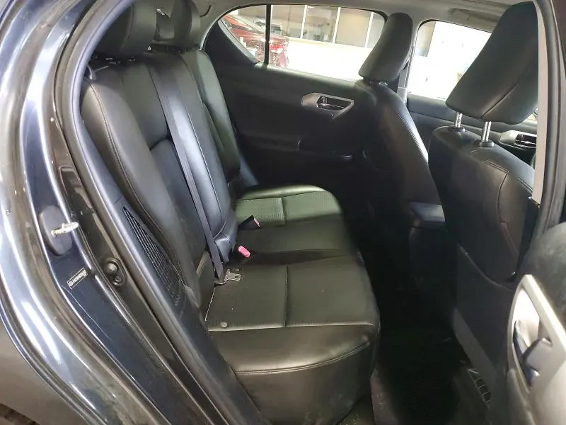 2011 LEXUS CT 200  