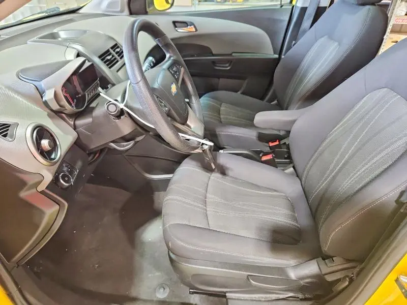 2015 CHEVROLET SONIC LT  