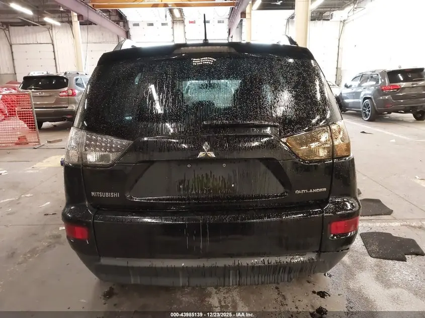 2012 MITSUBISHI OUTLANDER SE