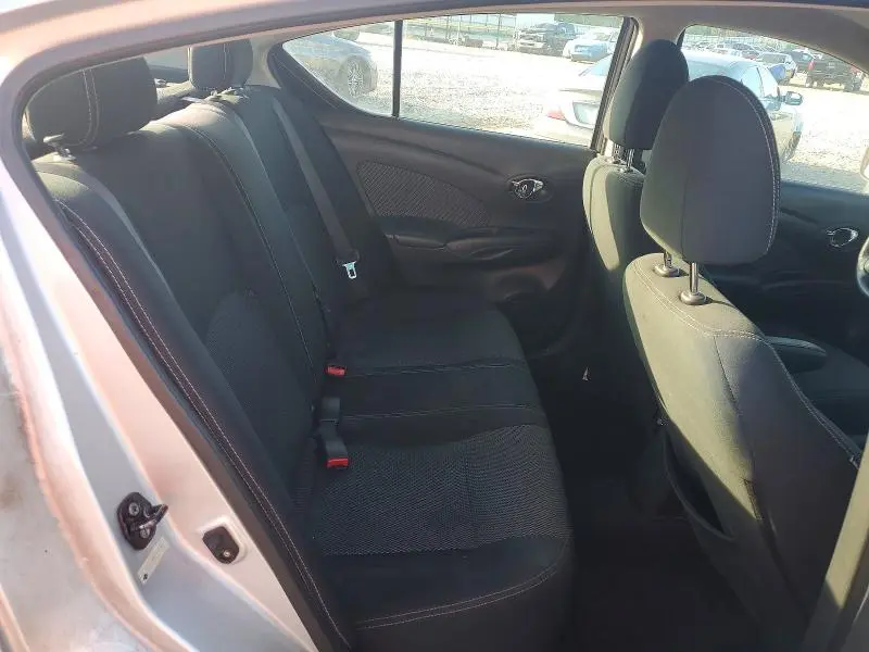 2015 NISSAN VERSA 1.6 SV  