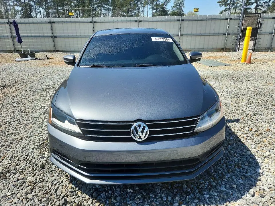 2017 VOLKSWAGEN JETTA SE  