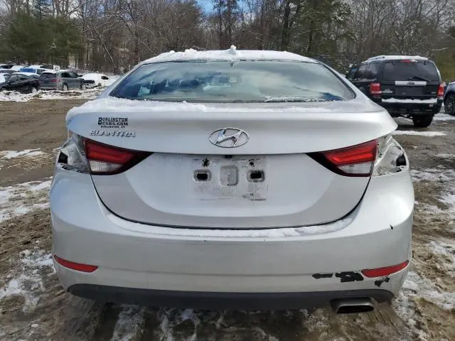 2016 HYUNDAI ELANTRA SE  