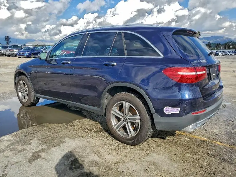 2019 MERCEDES-BENZ GLC 350E  