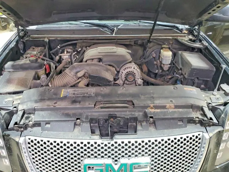 2011 GMC YUKON DENALI  