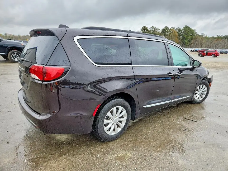 2017 CHRYSLER PACIFICA TOURING L  