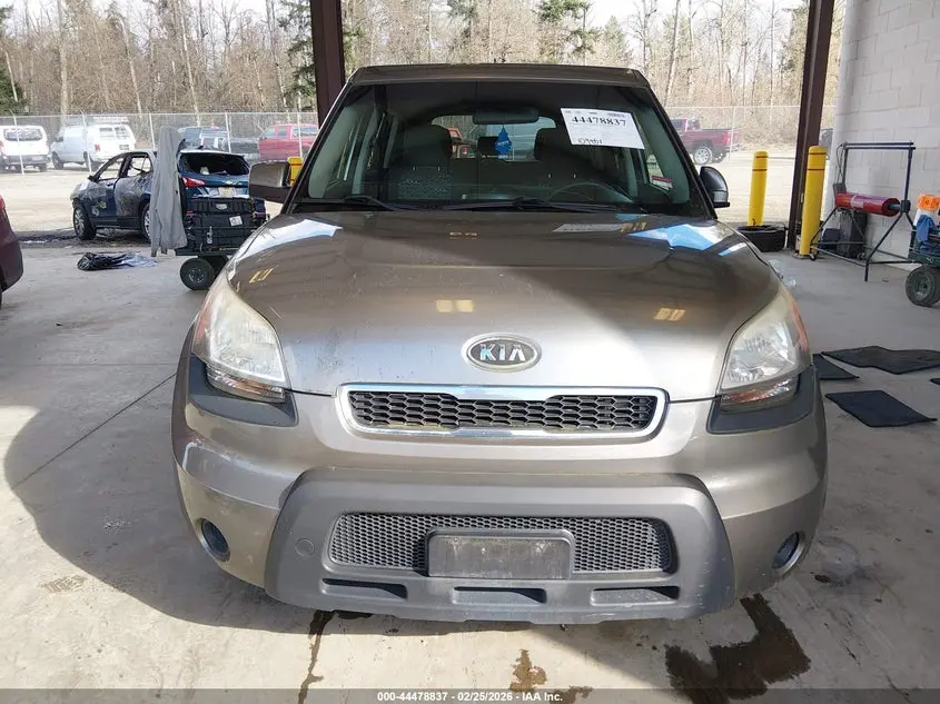 2011 KIA SOUL +