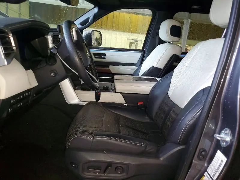 2023 TOYOTA SEQUOIA SR5  