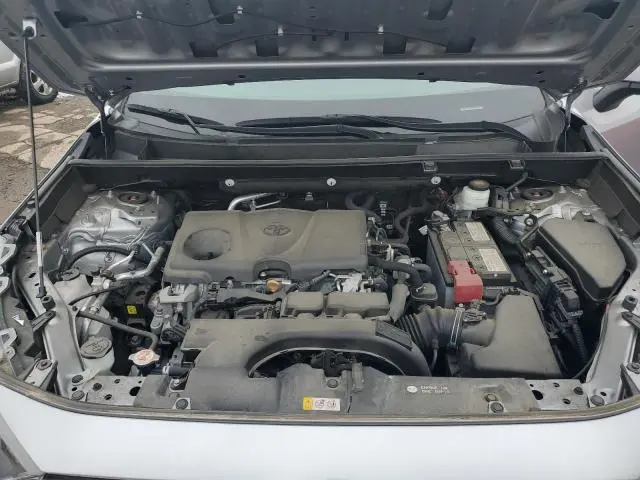 2019 TOYOTA RAV4 LE  