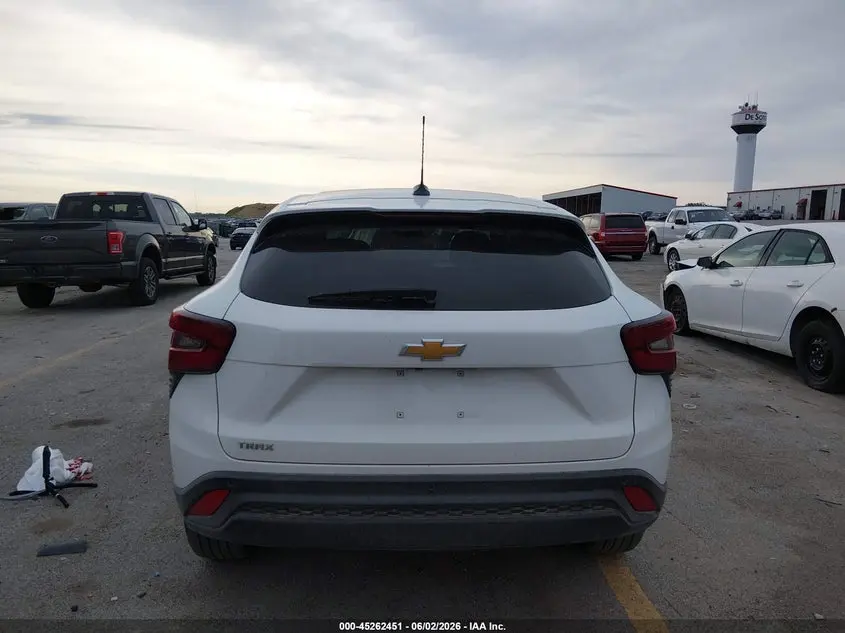 2025 CHEVROLET TRAX FWD LS