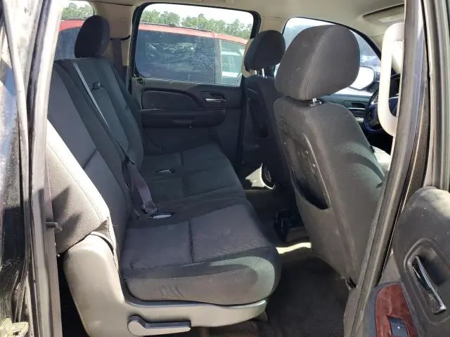 2011 CHEVROLET SUBURBAN C1500 LS  