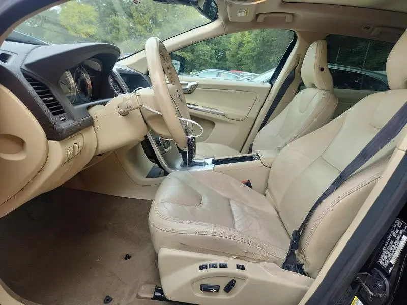 2013 VOLVO XC60 3.2  
