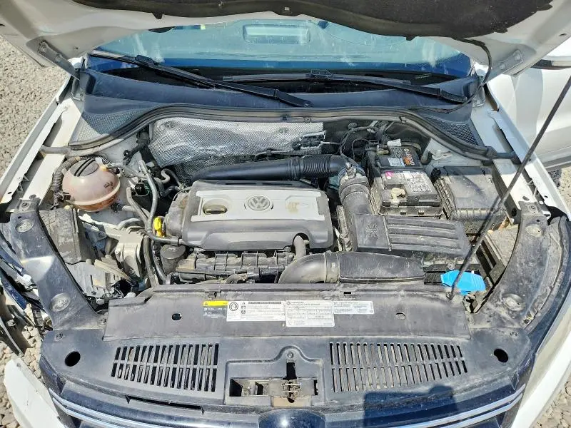 2016 VOLKSWAGEN TIGUAN S  