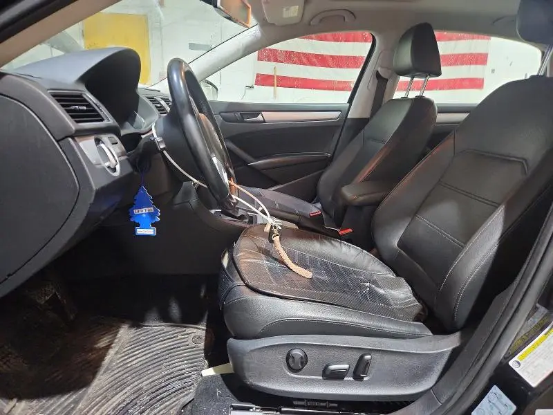 2012 VOLKSWAGEN PASSAT SE  