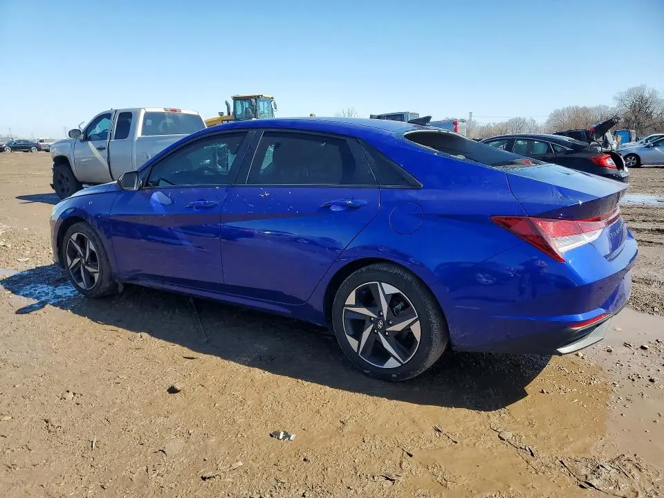 2023 HYUNDAI ELANTRA SEL  