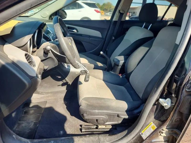 2011 CHEVROLET CRUZE LS  