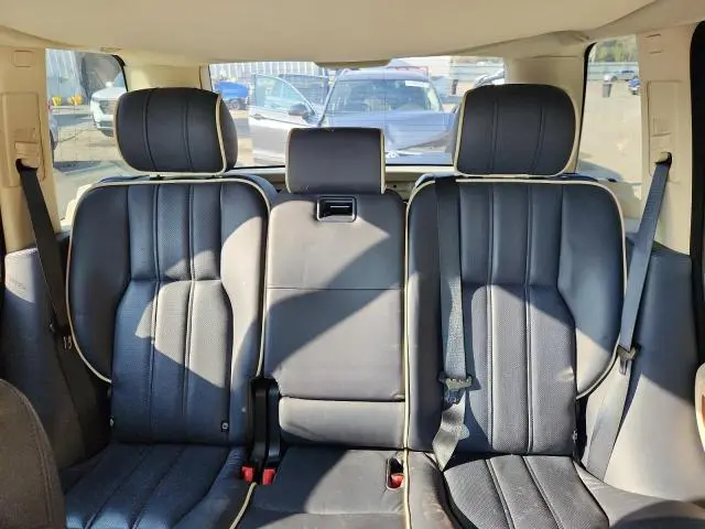 2010 LAND ROVER RANGE ROVER HSE LUXURY  