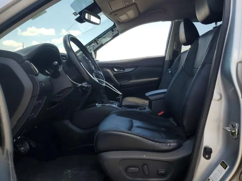 2017 NISSAN ROGUE SL  