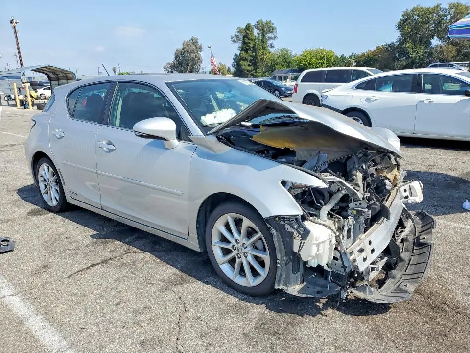 2011 LEXUS CT 200  