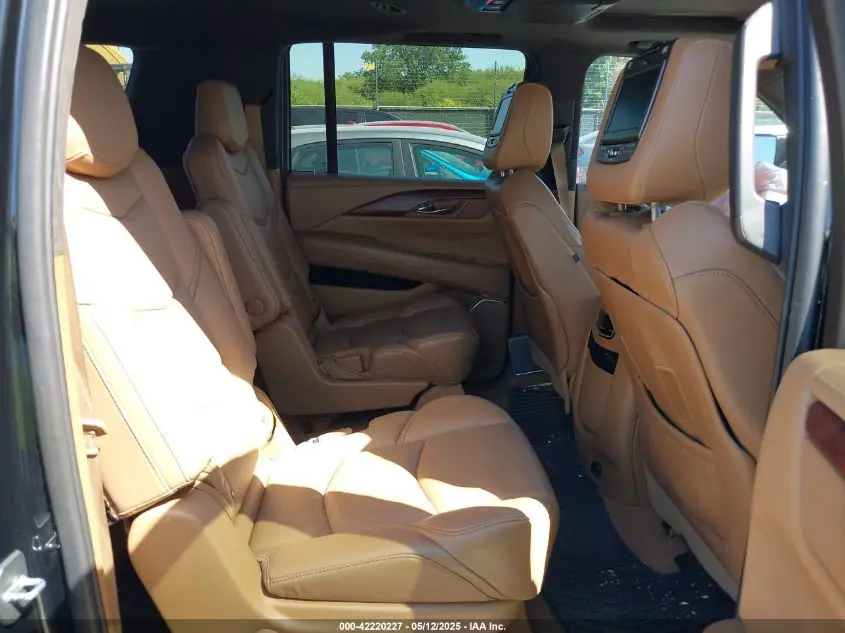 2017 CADILLAC ESCALADE ESV PLATINUM