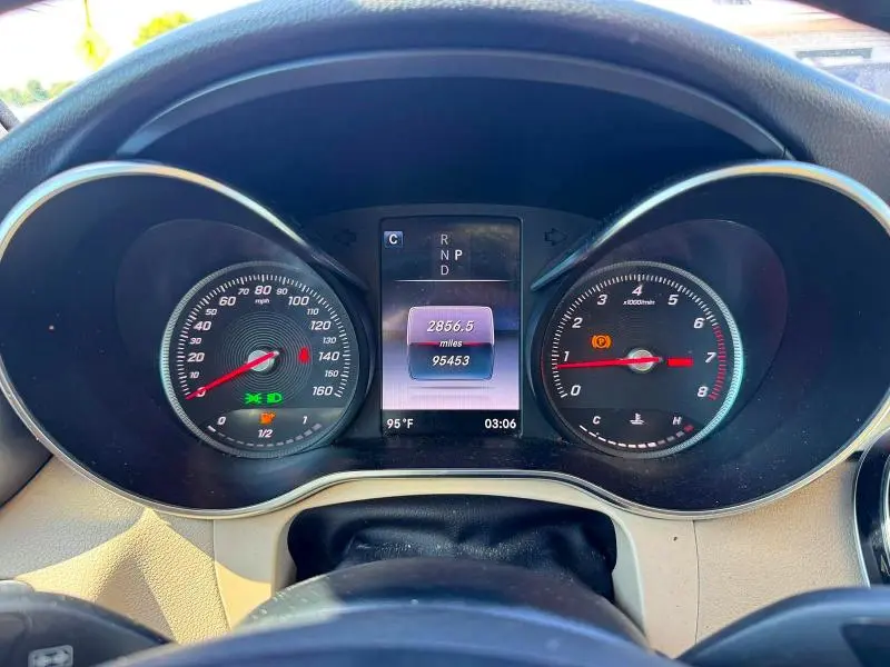 2018 MERCEDES-BENZ GLC 300  