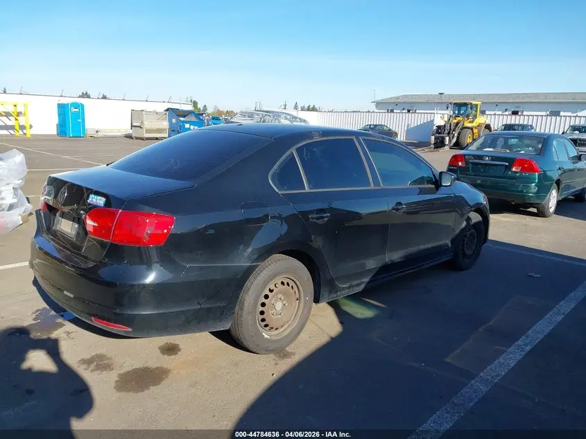 2013 VOLKSWAGEN JETTA 2.0L S