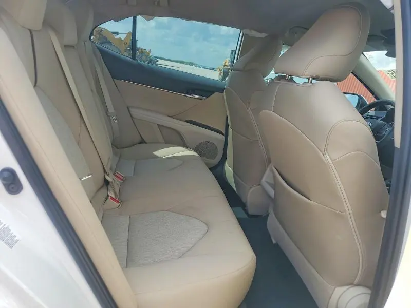 2019 TOYOTA CAMRY LE  