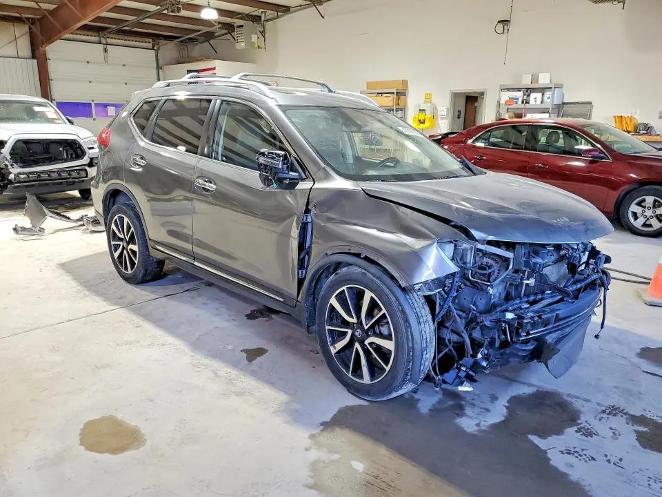 2018 NISSAN ROGUE SL  