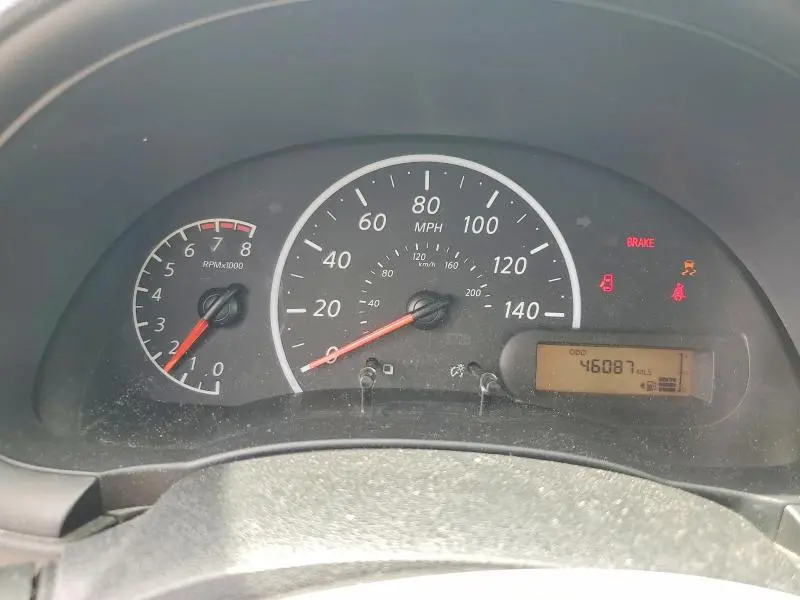 2019 NISSAN VERSA S  