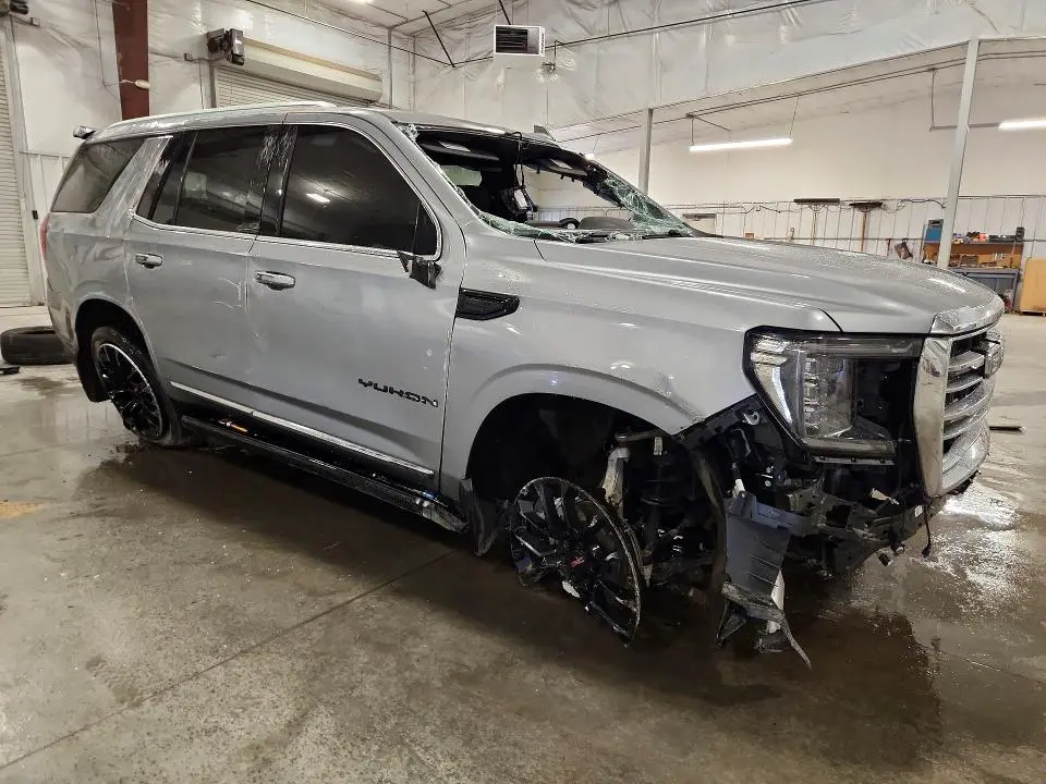 2023 GMC YUKON SLT  
