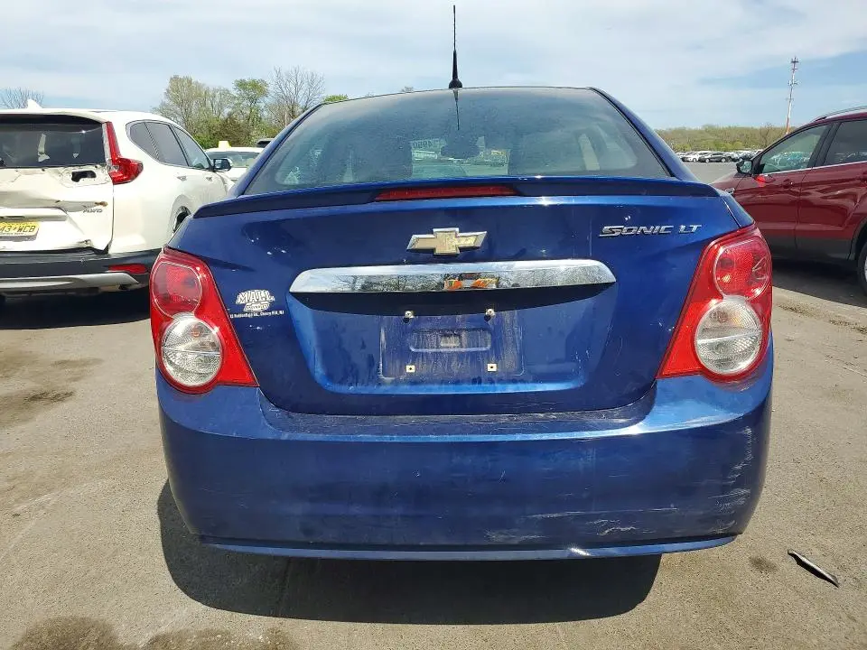 2013 CHEVROLET SONIC LT  