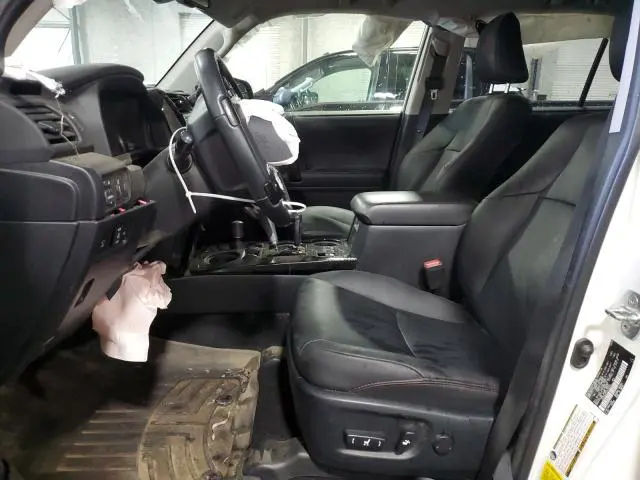 2023 TOYOTA 4RUNNER SE  