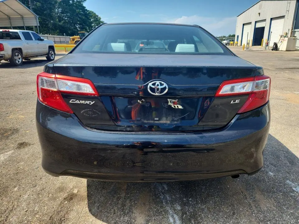 2013 TOYOTA CAMRY LE  
