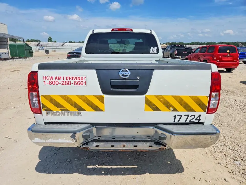 2013 NISSAN FRONTIER S  